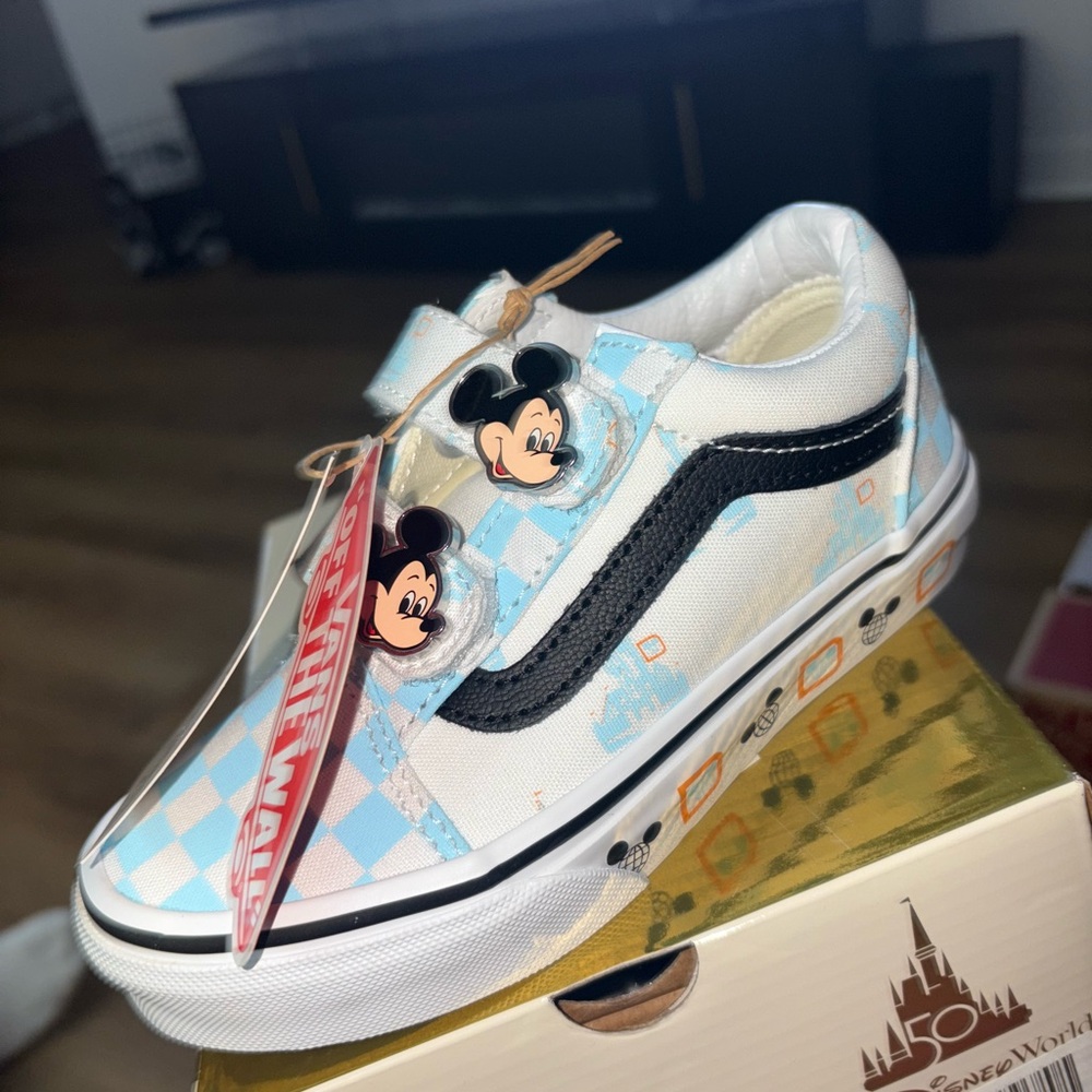 Brand NEW Vans Blue and Black Sneakers with Classic Silhouette - Picture 2 of 2